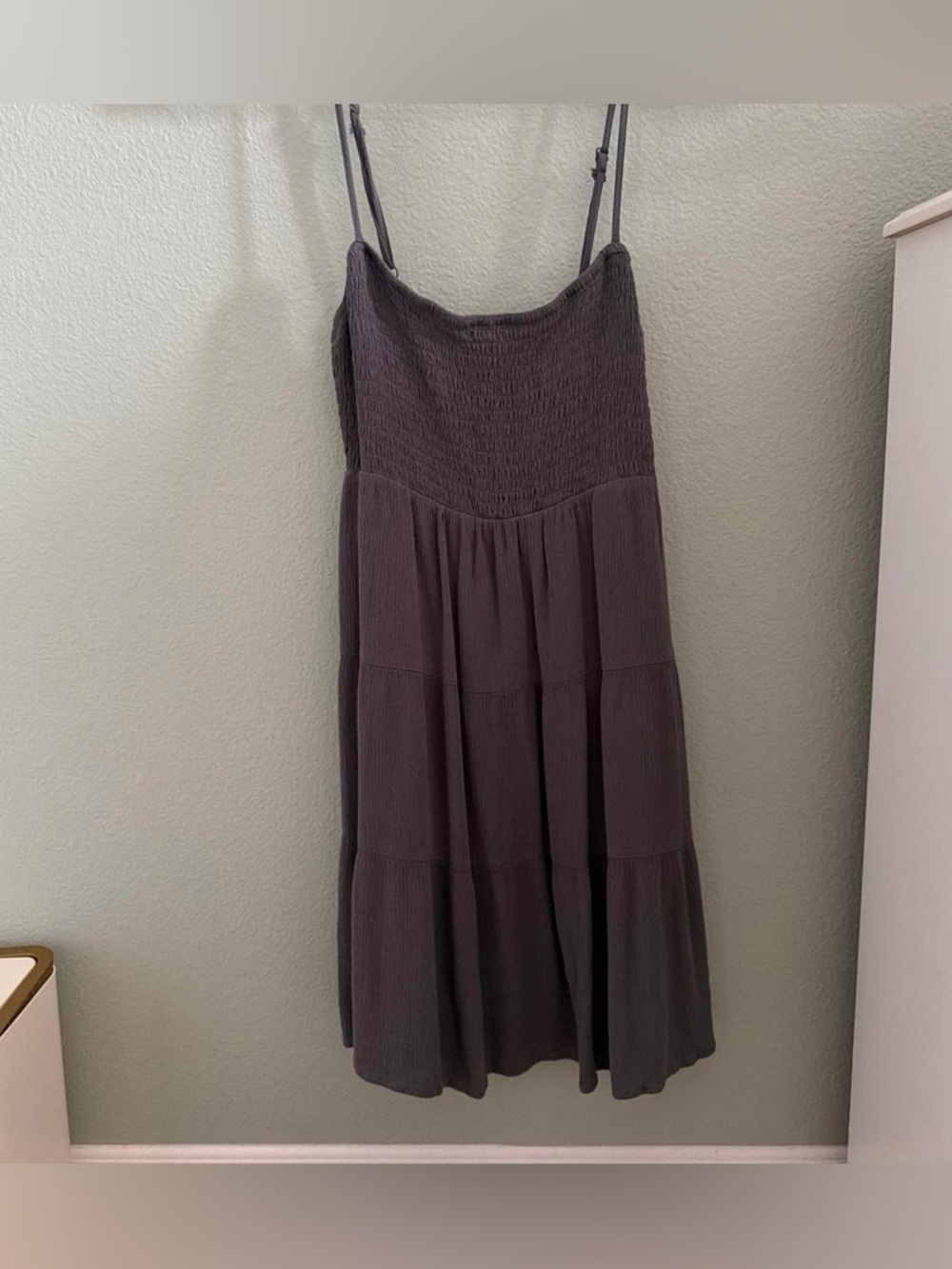 La Hearts Smocked Bodice Spaghetti Strap Midi Dress in Dark Gray